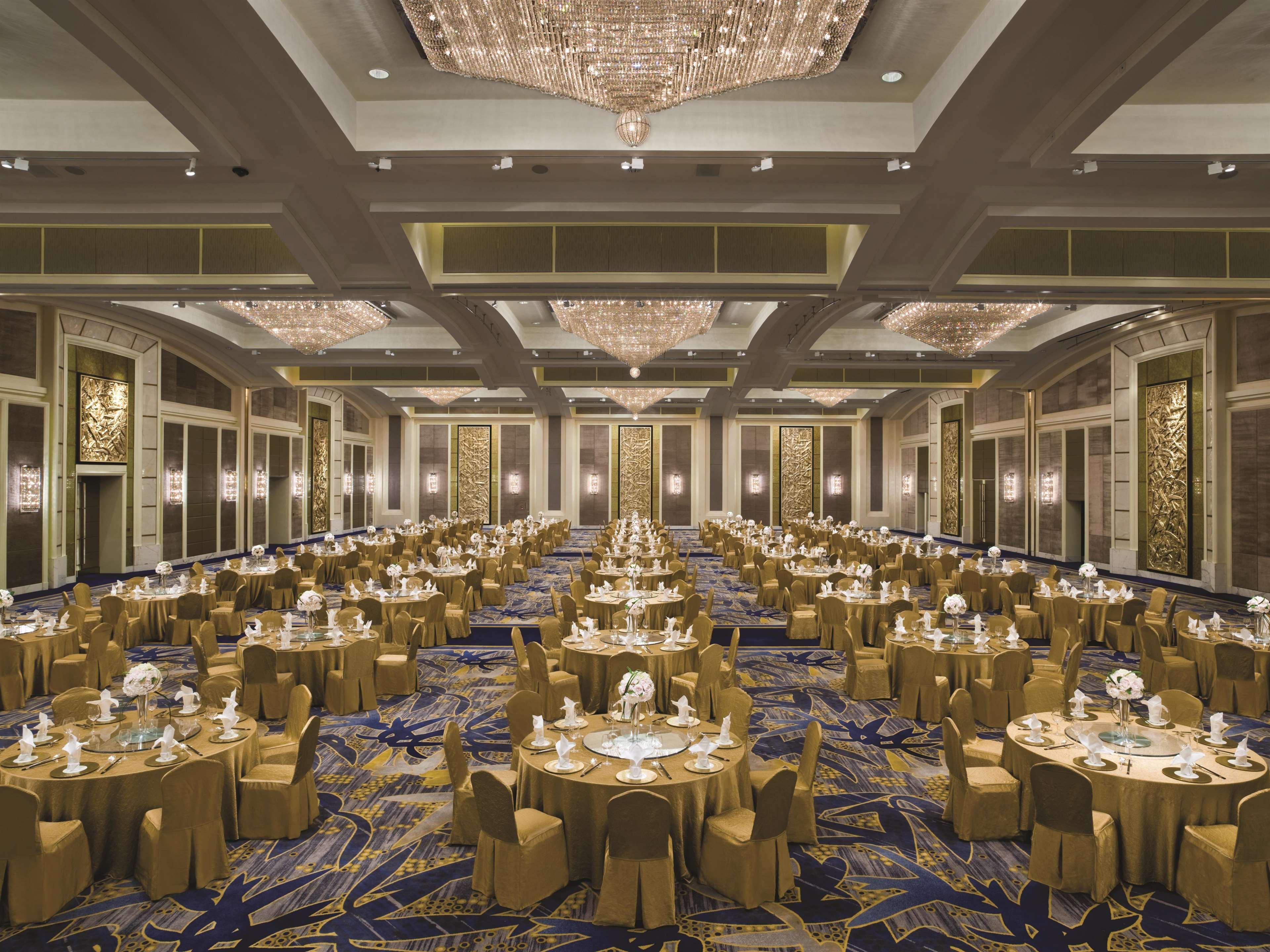 Hotel Kerry Hotel, 5*